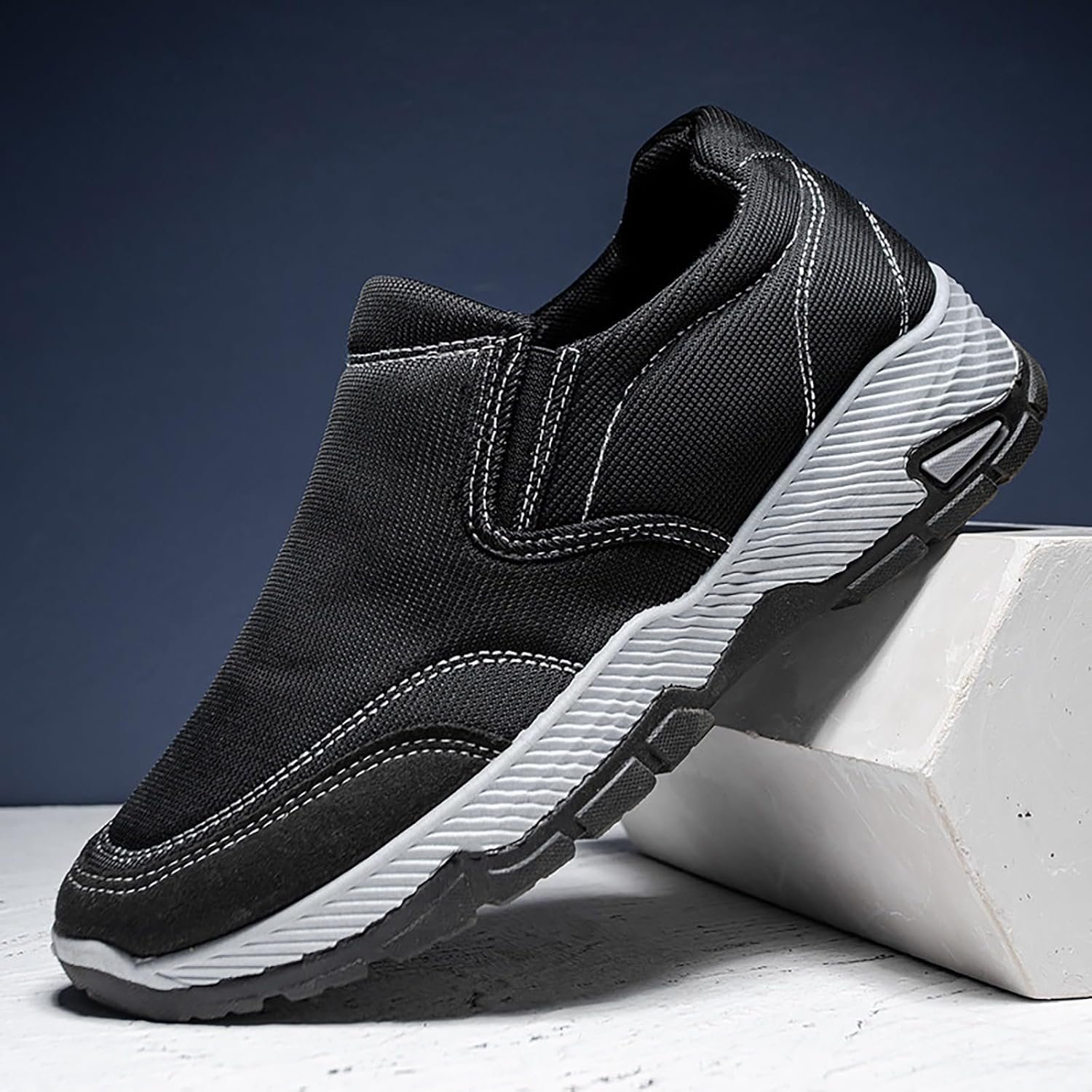 Men's Stylish Breathable Casual Sports Shoes Running Shoes Slip-on Walking Tennis Sneakers Lightweight Breathable Casual Soft Sole Mesh Workout Sports Shoes - Image 2